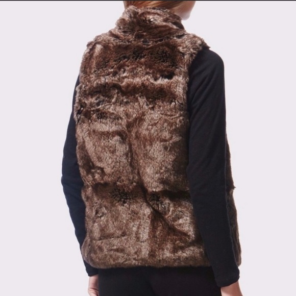 Tart Collection Faux Fur Vest - Picture 3 of 8
